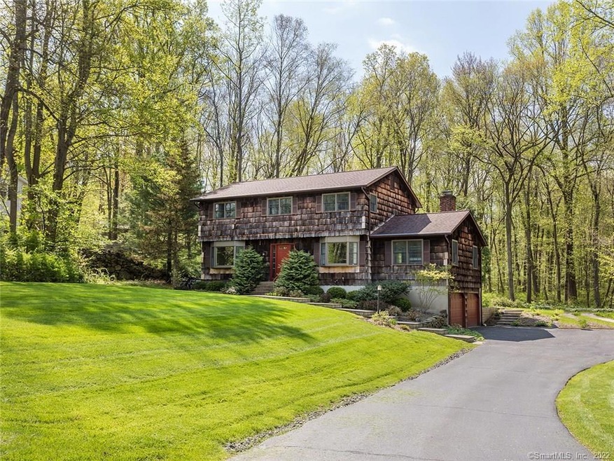 11 Saddleridge Rd, New Fairfield, CT 06812 - photo 1