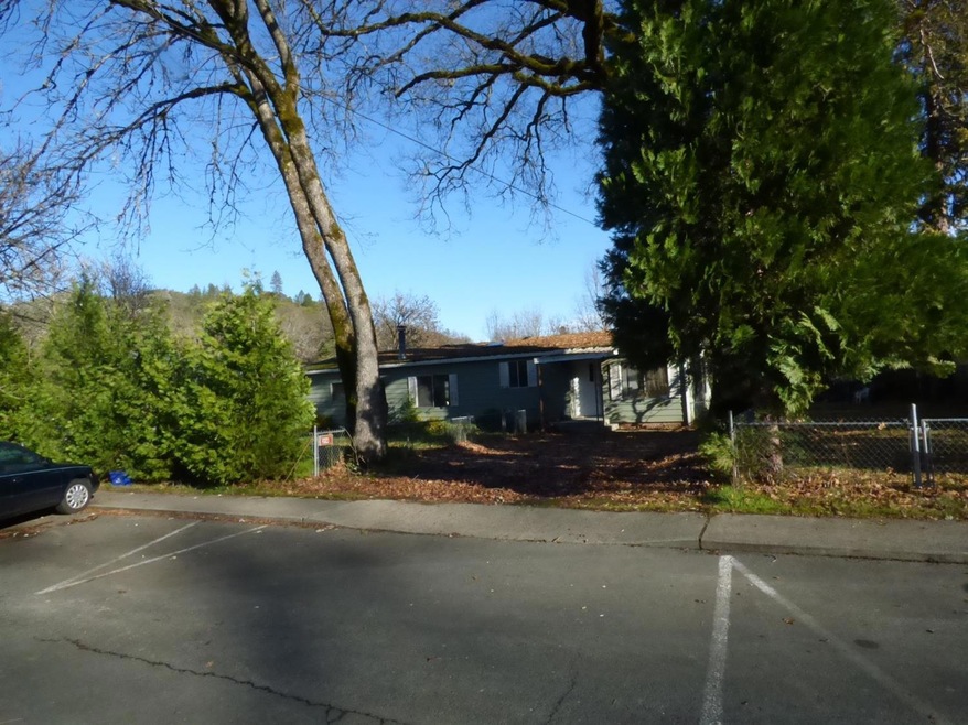 314 Broadway St, Rogue River, OR 97537 - photo 1