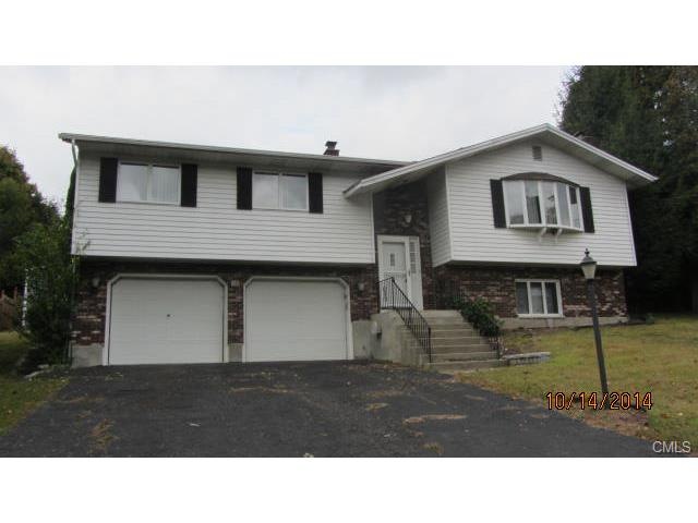 14 Middleway E, Waterbury, CT 06708 - photo 1