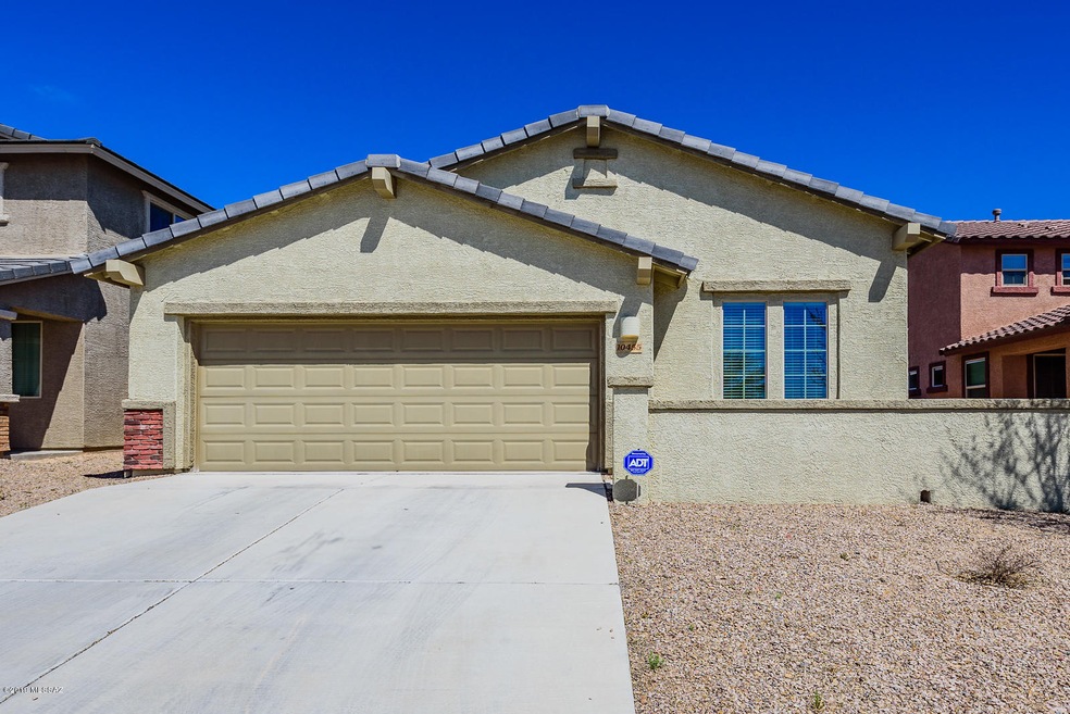 10455 front of home