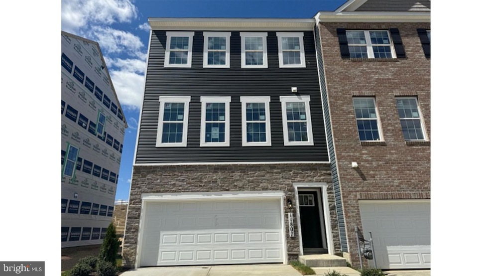 11807 Wynnifred Place, Glenn Dale, MD 20769 - photo 1