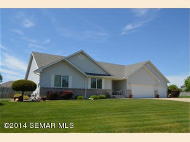 1300 26th St SW, Austin, MN 55912 - photo 1