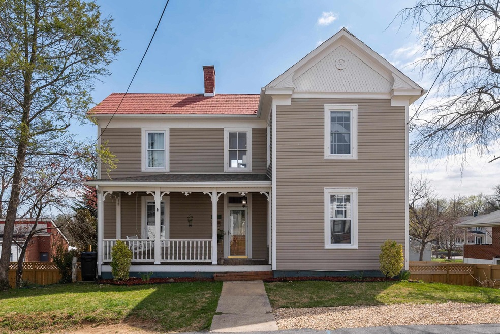 17 Hamrick St, Staunton, VA 24401 Recently Sold