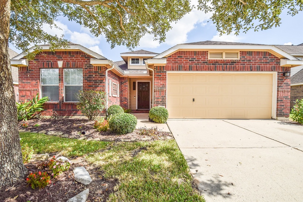 3701 Mahogany Trail, Pearland, TX 77584 - photo 1