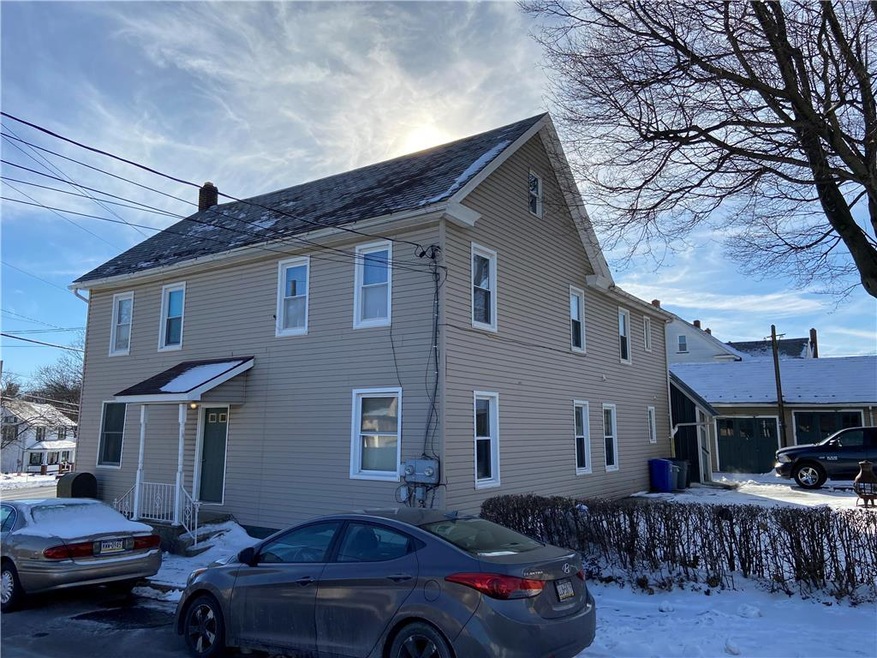 117 S Westbrook Ave, Pen Argyl, PA 18072 - photo 1