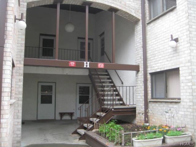 7 Secora Rd unit H5, Monsey, NY 10952 - photo 1