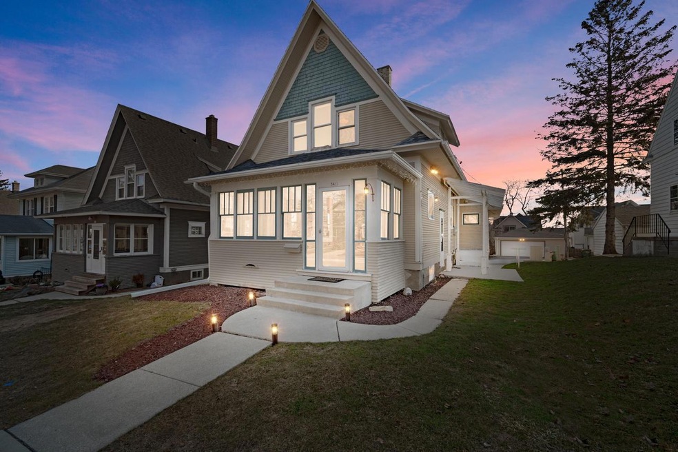 Twilight - Front of House