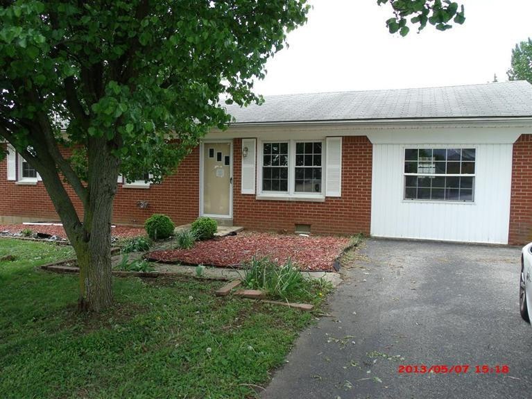 135 Walker Ln, Lawrenceburg, KY 40342 - photo 1