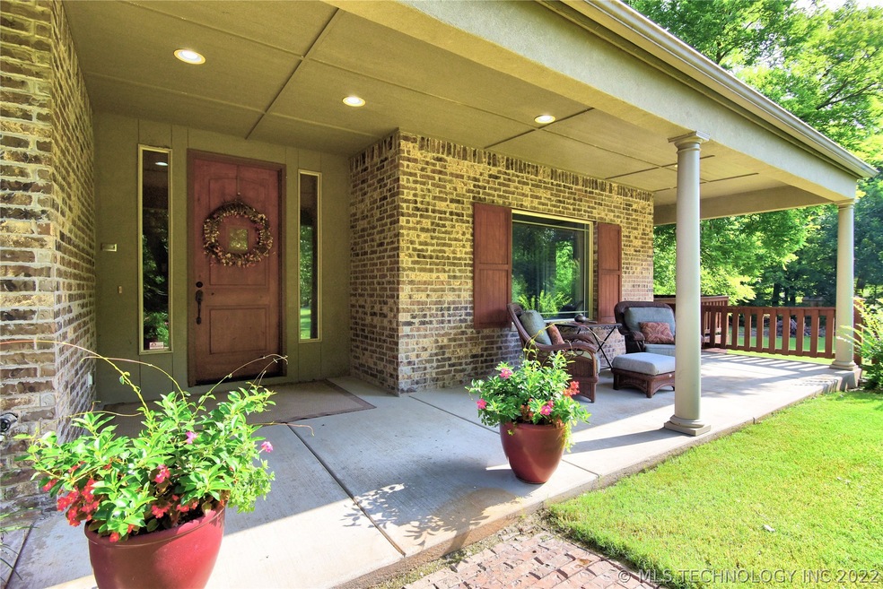 Quaint One Story Home on 1.4 Acres. Possible expan