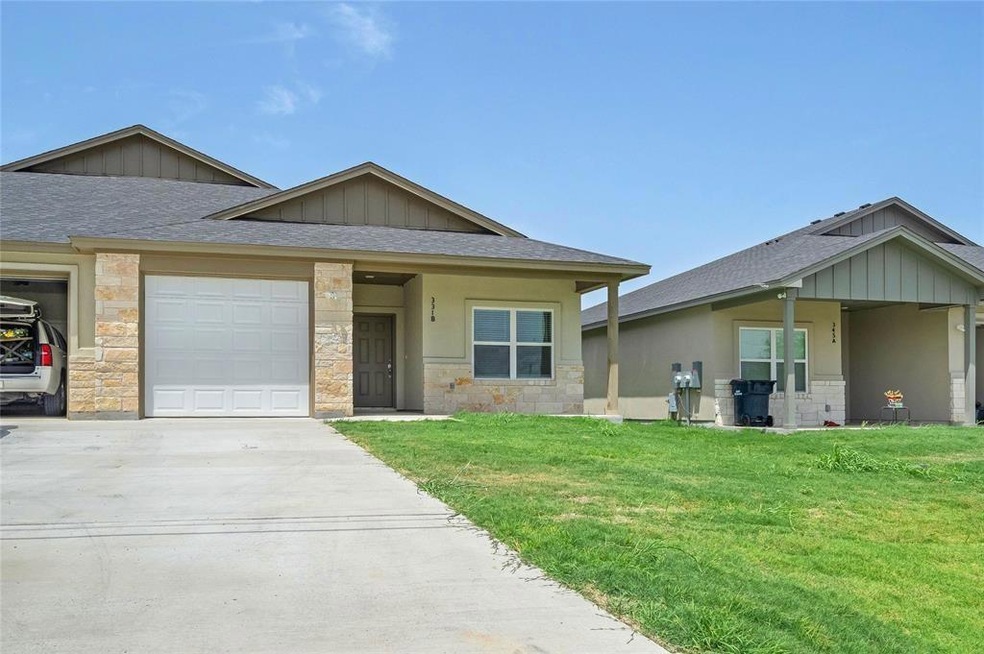 331 County Road 306 unit B, Jarrell, TX 76537 - photo 1