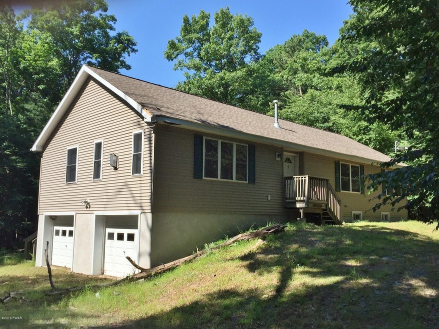 119 Gunstock Ln, Tafton, PA 18464 - photo 1