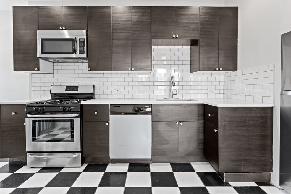 510 Talbot Ave unit 3, Dorchester Center, MA 02124 - photo 1