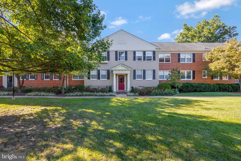 6509 10th St unit B2, Alexandria, VA 22307 - photo 1