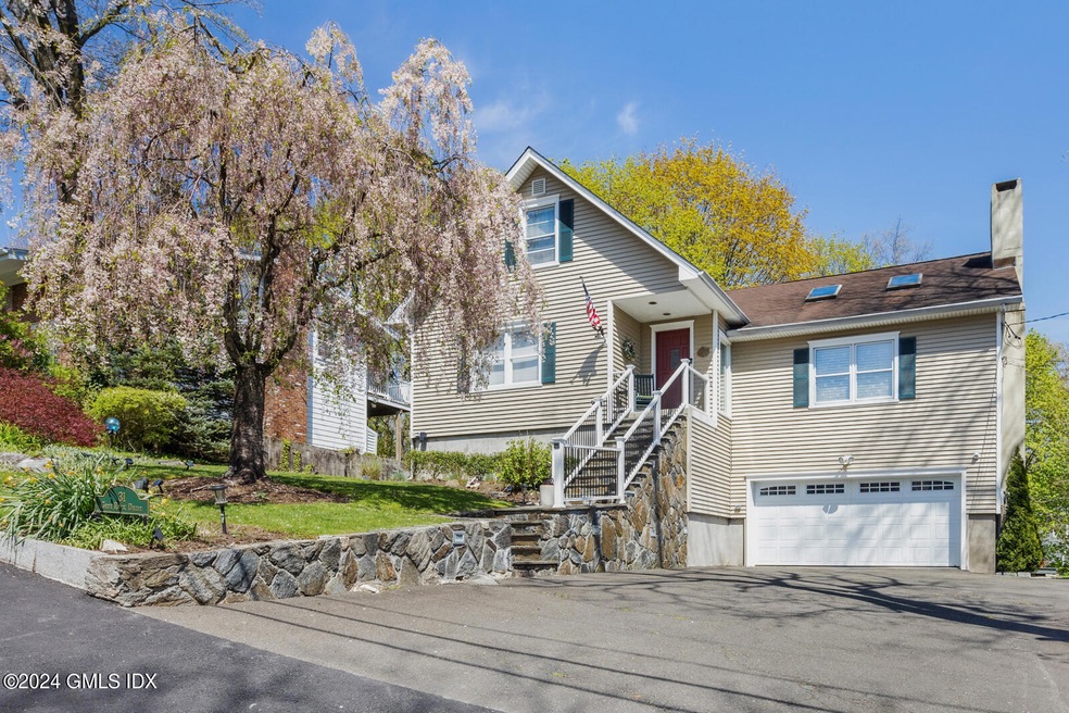31 Grey Rock Drive Greenwich CT-1