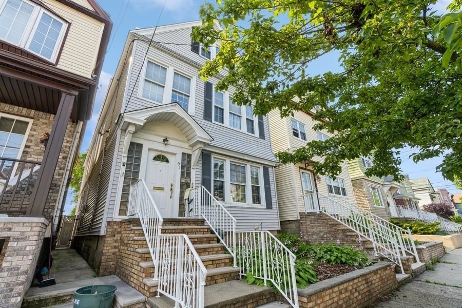 Sold $775,000 • Co-Listing Agent