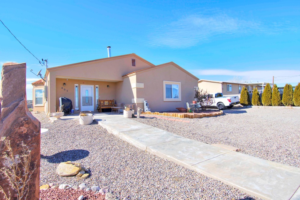 807 20th St NW, Rio Rancho, NM 87124 - photo 1