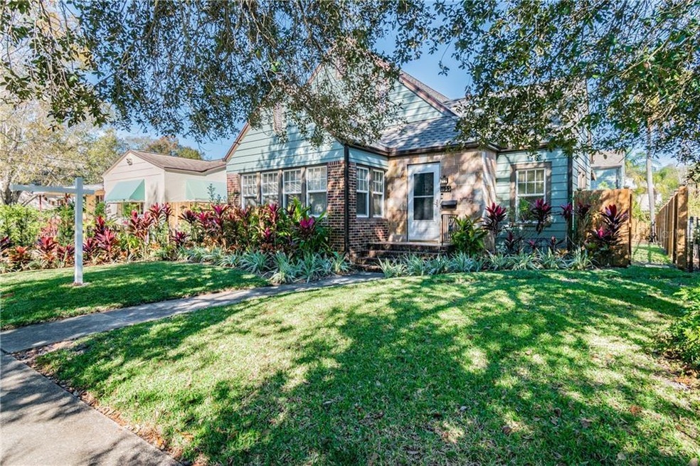 1135 14th Ave N, Saint Petersburg, FL 33705 - photo 1
