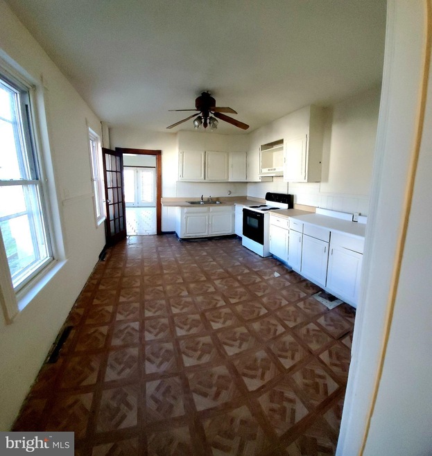 527 S 16th St, Reading, PA 19606 - photo 1