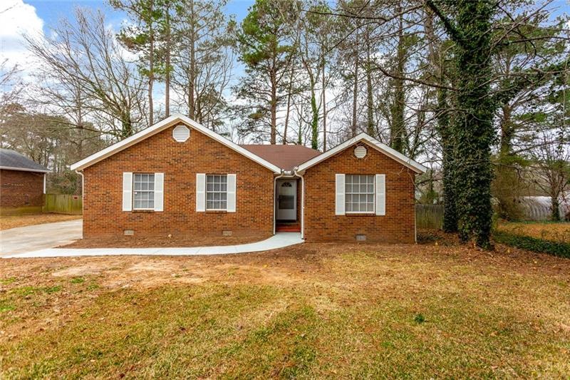 8137 Crane Rd, Jonesboro, GA 30236 - photo 1