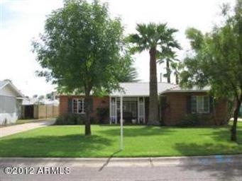 1235 E Cambridge Ave - Front of Home