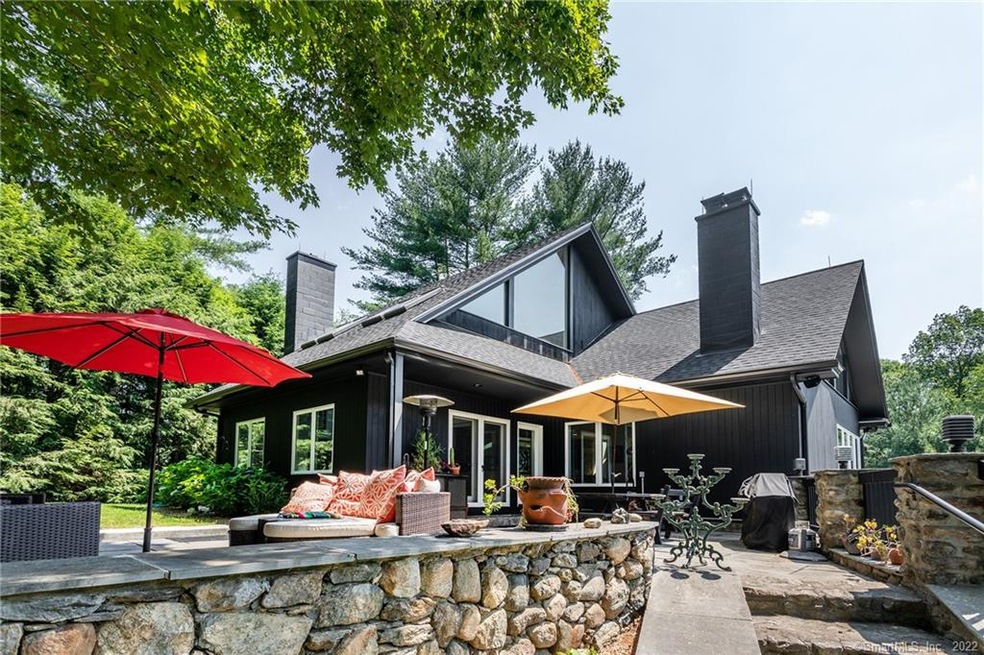 117 Painter Hill Rd, Woodbury, CT 06798 - photo 1