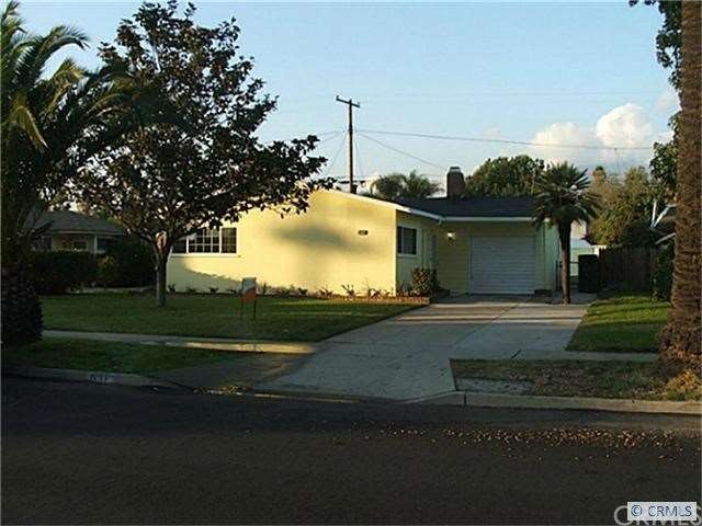 CHARMING HOME WITH GREAT CURB APPEAL