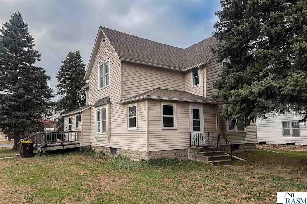 N Park St, Minnesota Lake, MN 56068 - photo 1