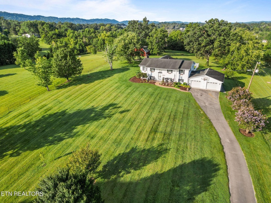 7543 Majors Rd, Corryton, TN 37721 - photo 1