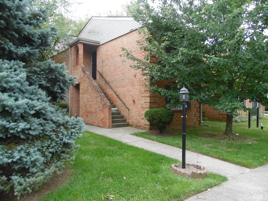 421 Redding Rd unit 12, Lexington, KY 40517 - photo 1