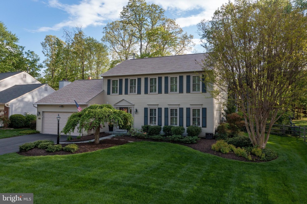 8528 Chase Glen Cir, Fairfax Station, VA 22039 - photo 1