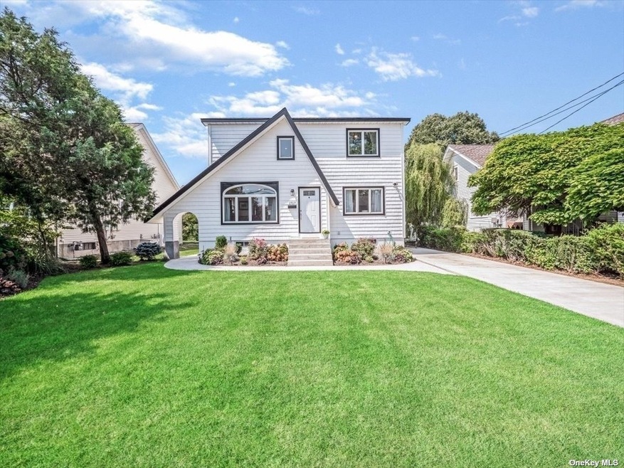 1727 Yale Rd, Merrick, NY 11566 - photo 1