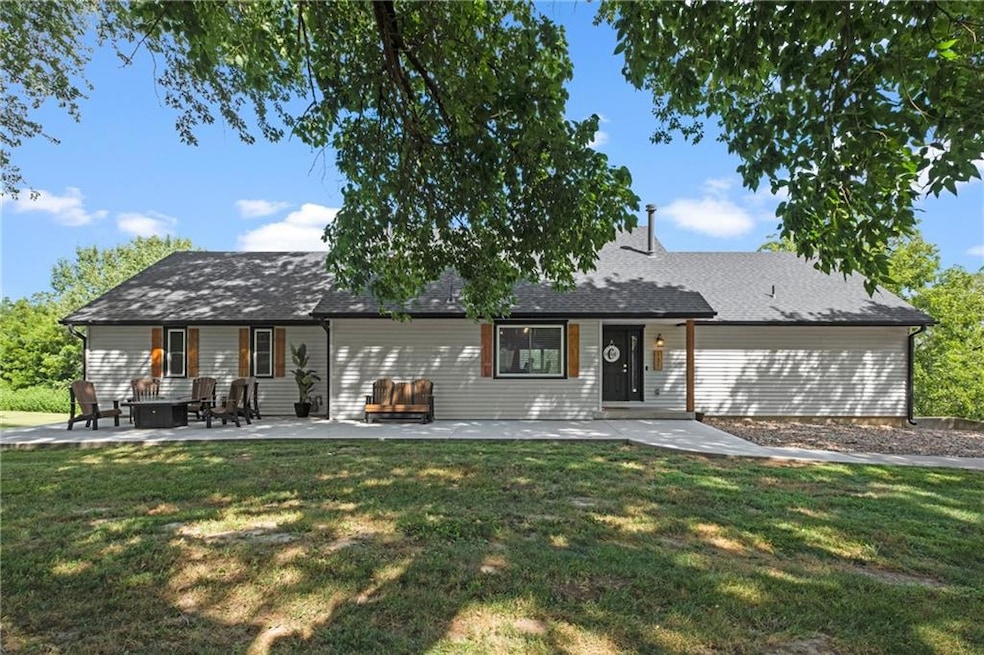 131 Rock Creek Loop, Lansing, KS 66043 - photo 1