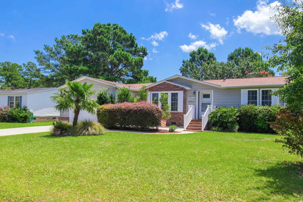 1042 Putting Ln SW, Calabash, NC 28467 - photo 1