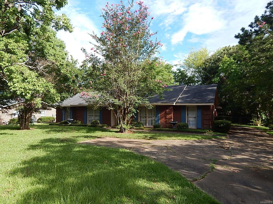 MIDTOWN CHARMER WITH SCREENED PORCH