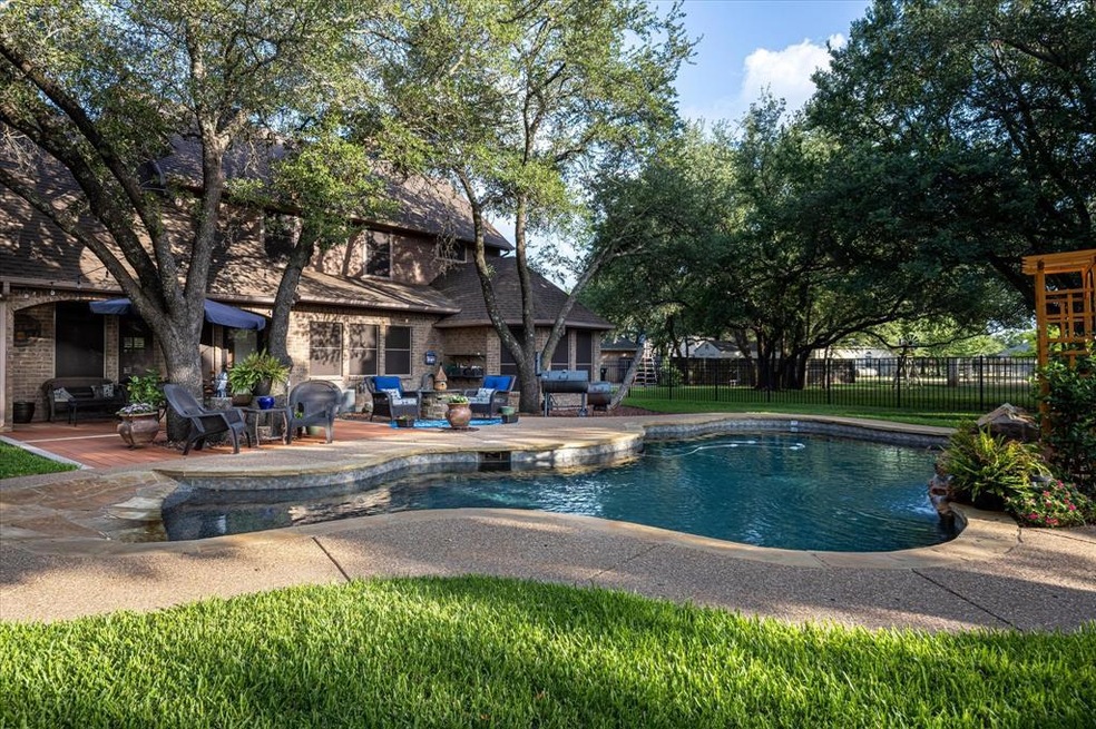 3100 Marble Ct, Granbury, TX 76049 - photo 1