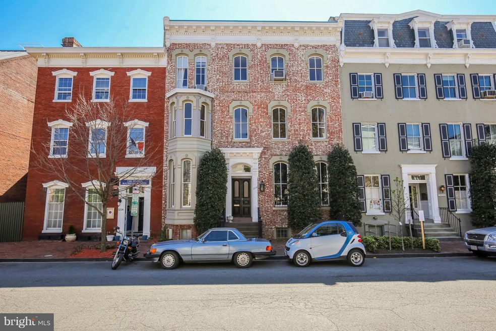 3226 N St NW unit 3, Washington, DC 20007 - photo 1