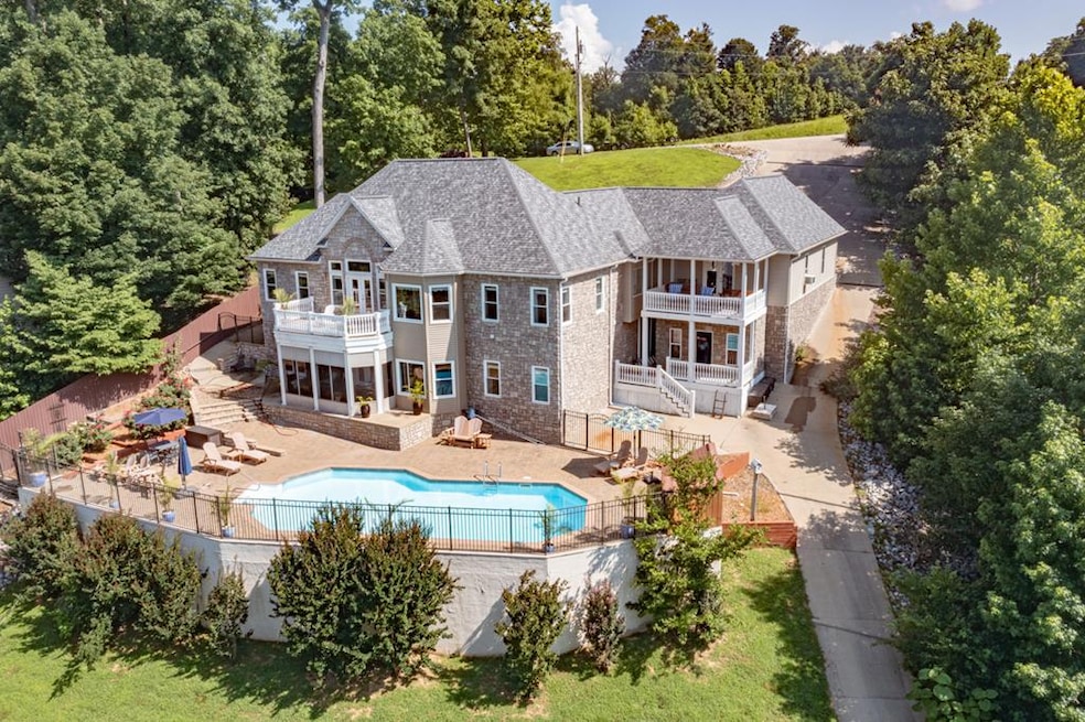 For Sale $990,000
