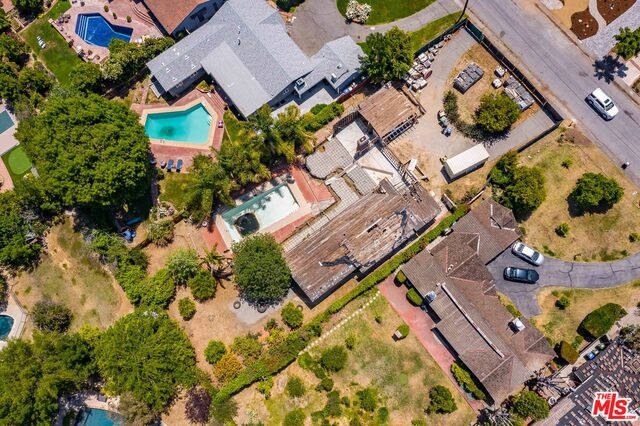 20617 Quedo Dr, Woodland Hills, CA 91364 - photo 1