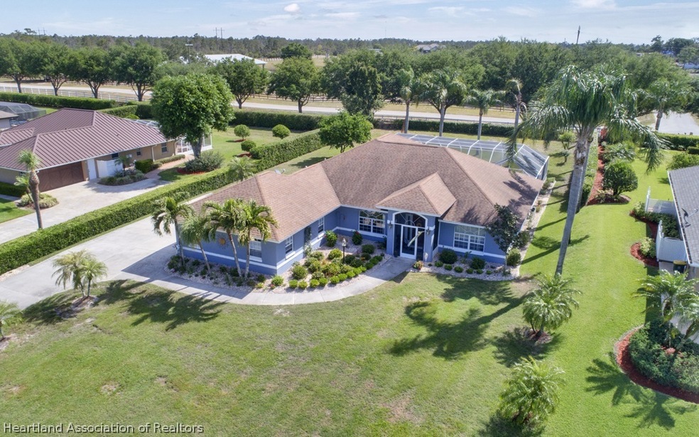 7 Meadowlake Cir N, Lake Placid, FL 33852 - photo 1