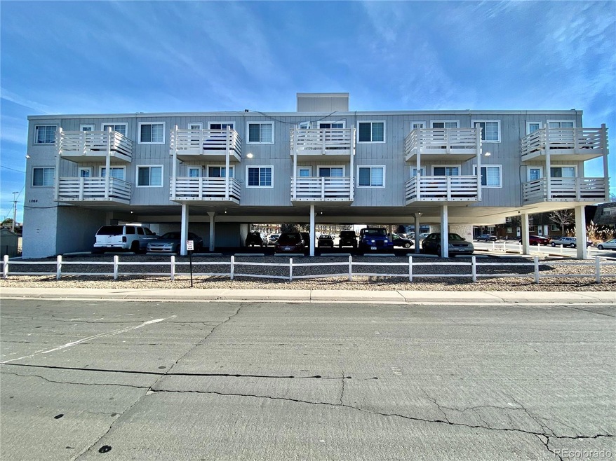 1064 Chambers Ct unit 207, Aurora, CO 80011 - photo 1
