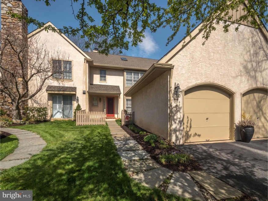 465 Chandlee Dr unit 211, Berwyn, PA 19312 - photo 1