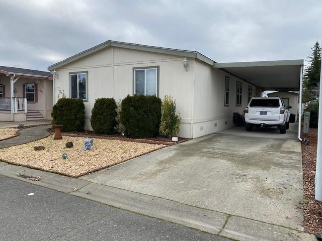 2349 Bradley Ct, Grants Pass, OR 97527 - photo 1