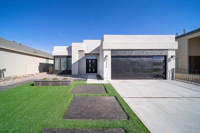 920 Kilvington St, El Paso, TX 79928 - photo 1