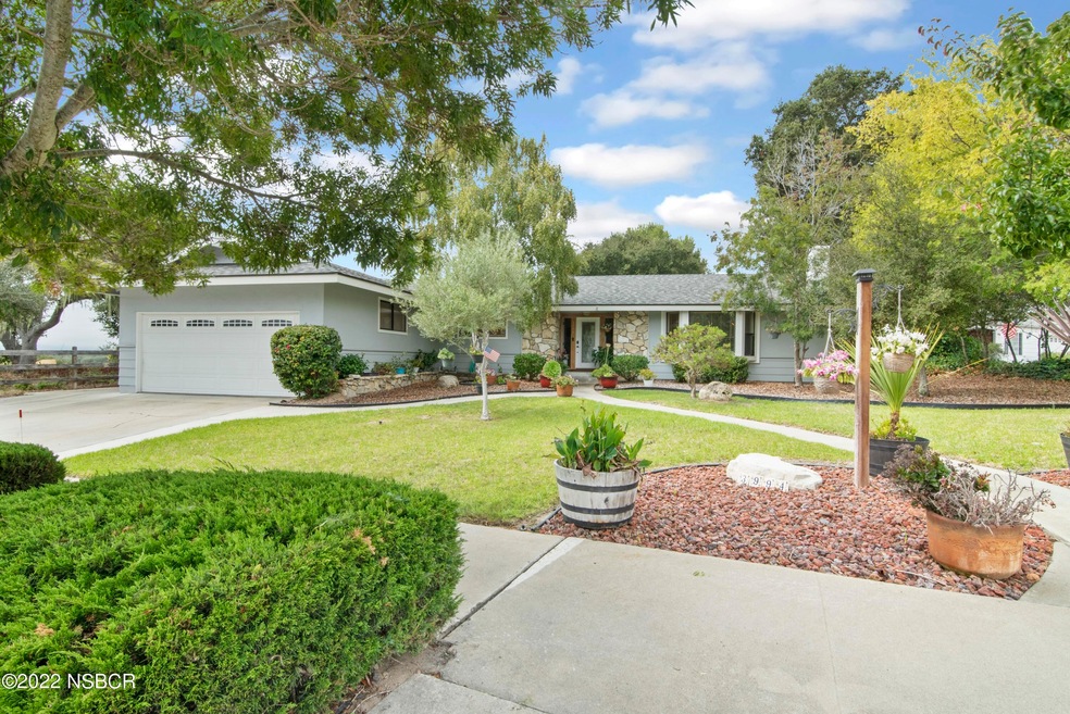 001_Front Yard