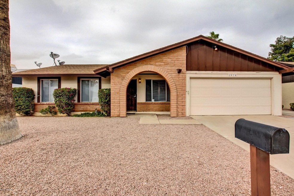 2574 W Bentrup St, Chandler, AZ 85224 - photo 1