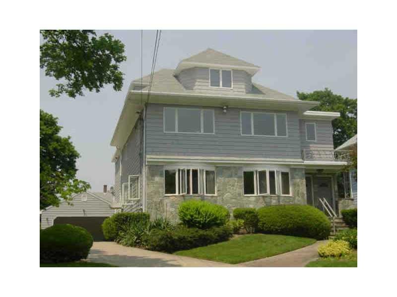 83 Bluff Ave, Cranston, RI 02905 - photo 1