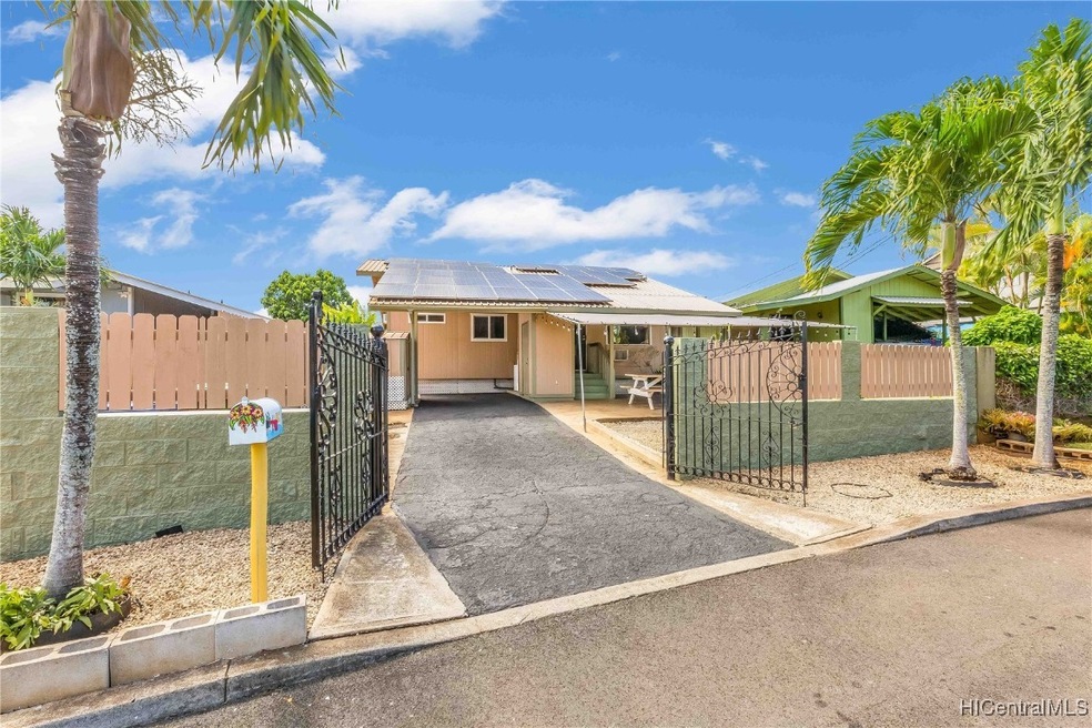 Absolutley Beautiful and well maintained home! Gat