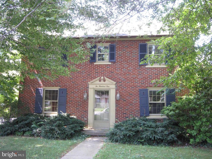 201 W Conestoga St, New Holland, PA 17557 - photo 1