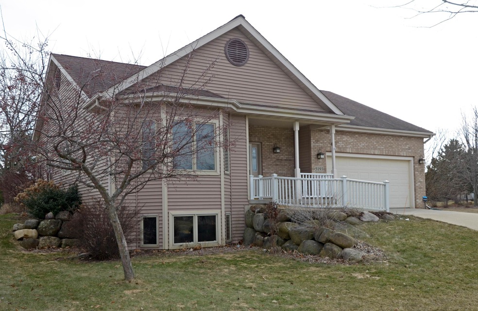 5193 Nannyberry Dr, Fitchburg, WI 53711 - photo 1
