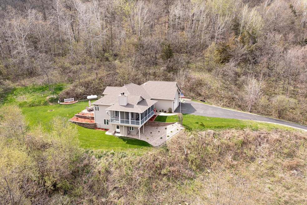 475 Hiawatha Hills, Dakota, MN 55925 - photo 1